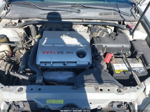Toyota Camry Xle V6