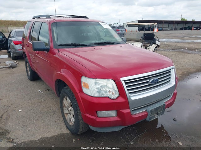 Salvage Ford Explorer Image