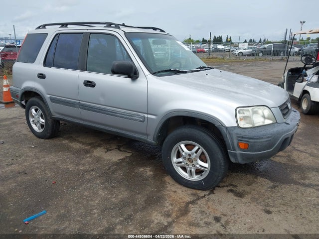 Salvage Honda CR-V Image