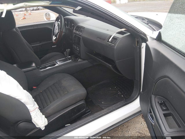 Dodge Challenger Sxt
