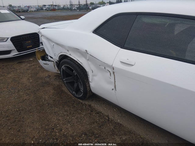 Dodge Challenger Sxt