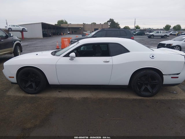 Dodge Challenger Sxt