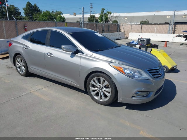 Salvage Hyundai Azera Image