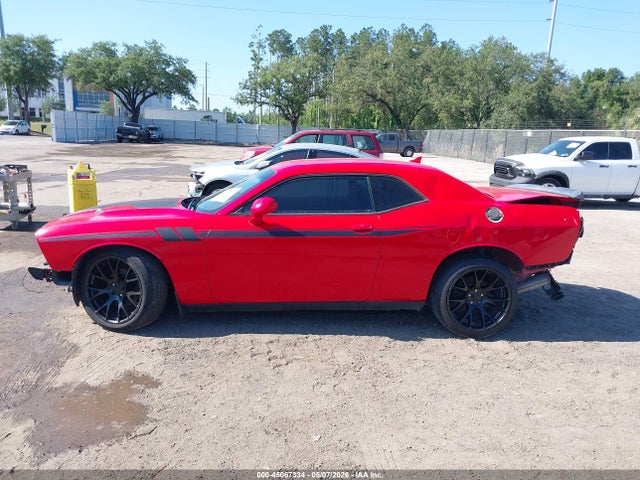Dodge Challenger Sxt