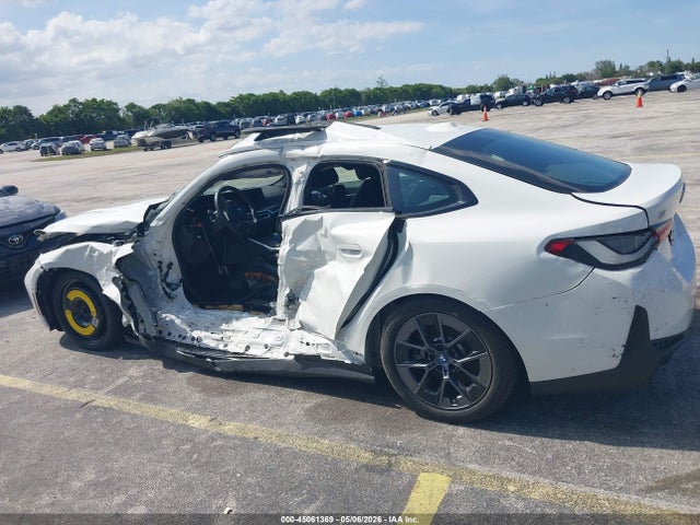 BMW i4 Edrive35