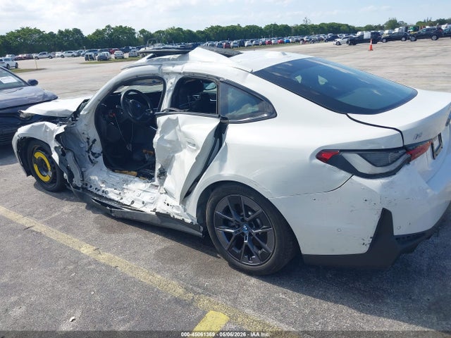 BMW i4 Edrive35