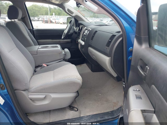 Toyota Tundra Grade 5.7l V8