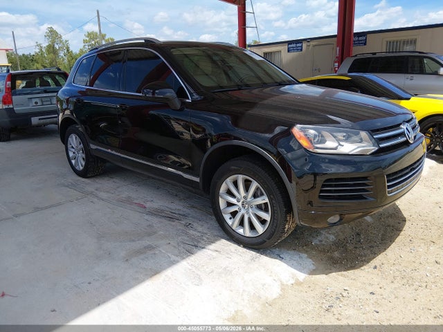 Salvage Volkswagen Touareg Image