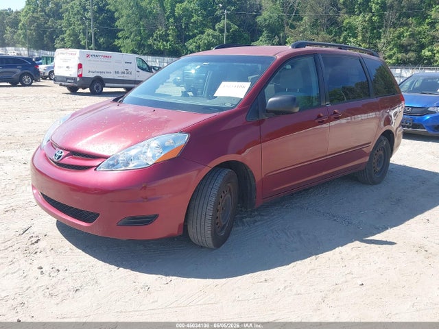 Toyota Sienna Le