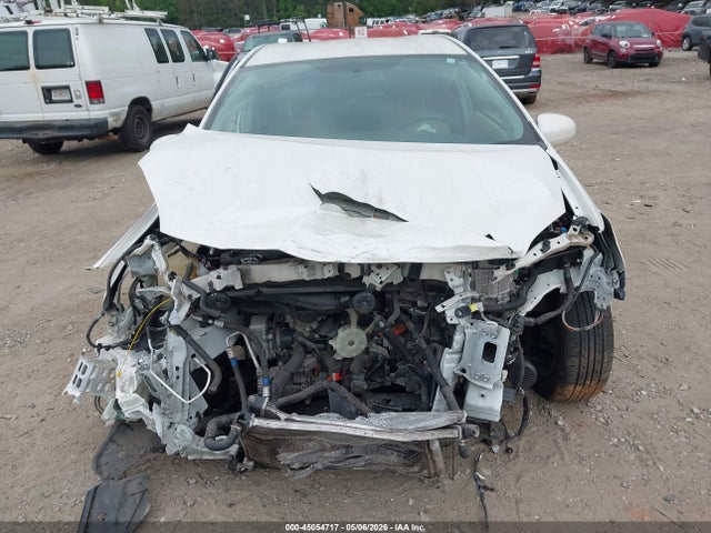 Toyota Prius Three