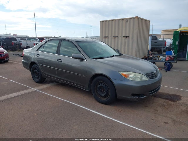 Salvage Toyota Camry Image