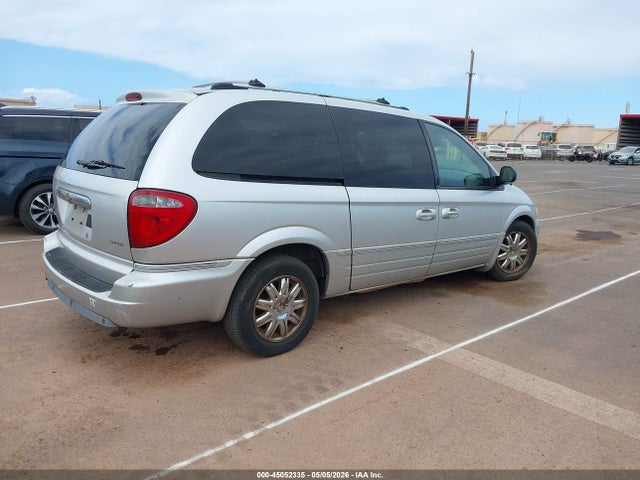 Chrysler Town & Country Limited