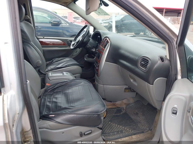 Chrysler Town & Country Limited