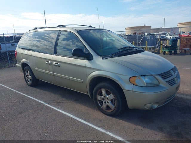 Salvage Dodge Grand Caravan Image