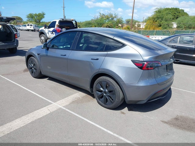 Tesla Model Y Long Range Dual Motor All-wheel Drive