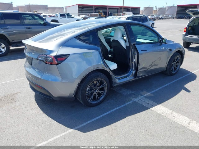 Tesla Model Y Long Range Dual Motor All-wheel Drive