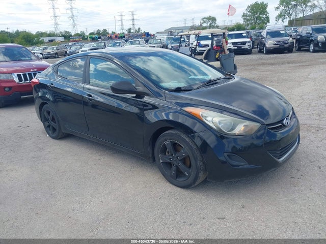 Salvage Hyundai ELANTRA Image