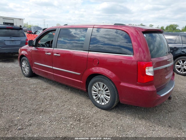 Chrysler Town & Country Limited