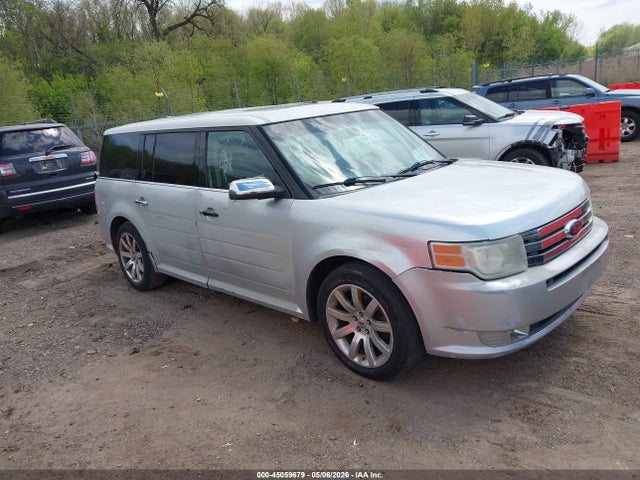 Salvage Ford Flex Image