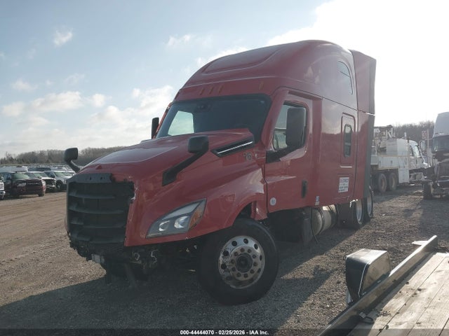Freightliner New Cascadia 126