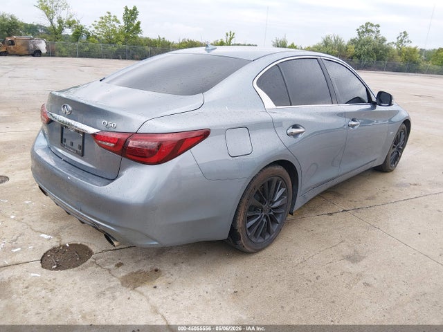 INFINITI Q50 3.0t Luxe