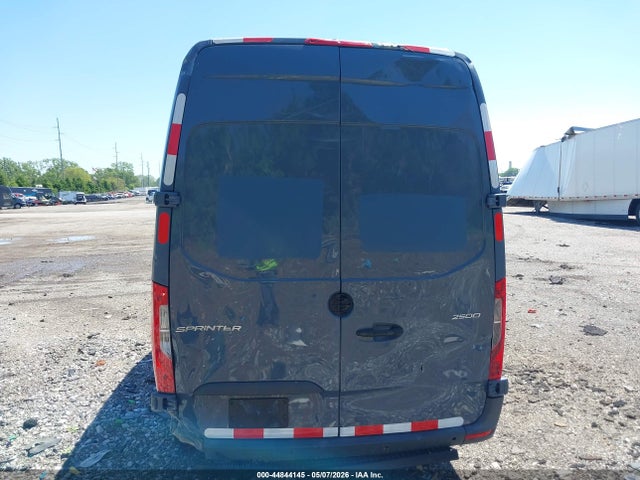 Mercedes-Benz Sprinter 2500 Standard Roof V6