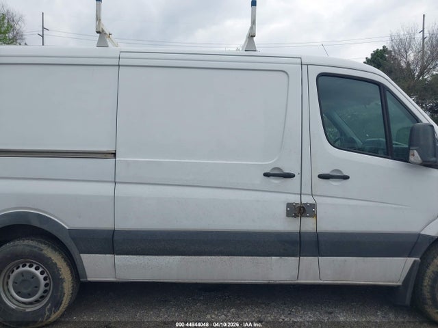 Freightliner Sprinter 2500 Standard Roof V6