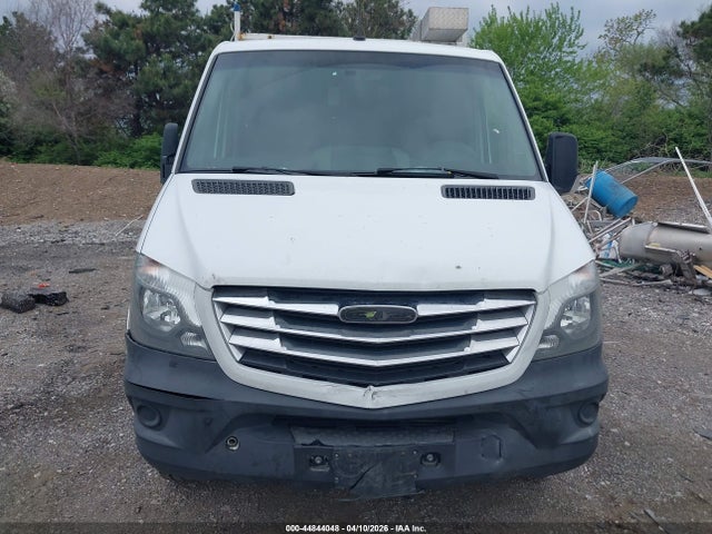 Freightliner Sprinter 2500 Standard Roof V6