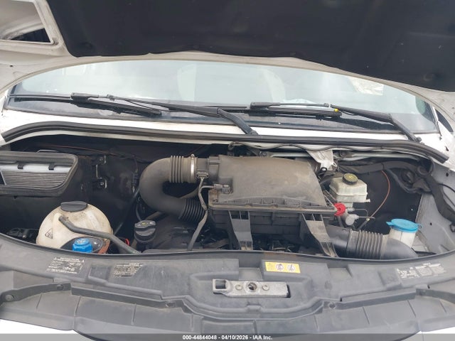 Freightliner Sprinter 2500 Standard Roof V6