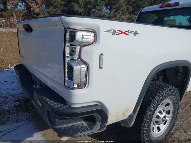 Chevrolet Silverado 3500 4wd  Long Bed Wt