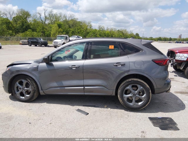 Ford Escape St-line