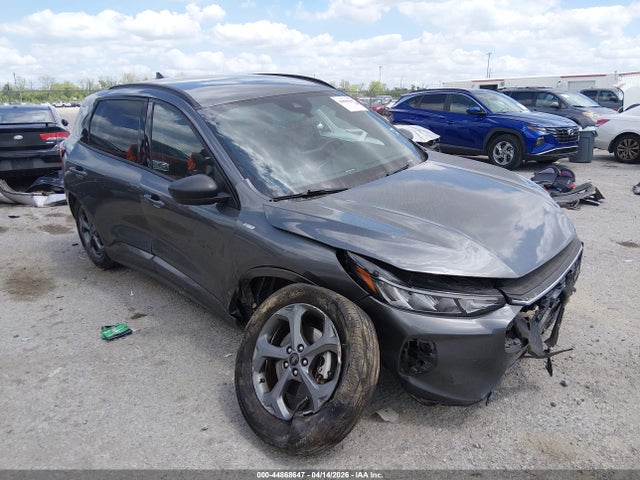 Salvage Ford Escape Image