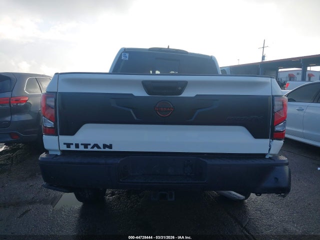 Nissan Titan Pro-4x 4x4