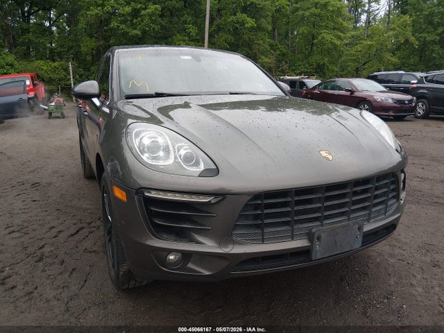 Porsche Macan S