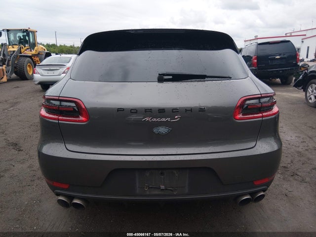 Porsche Macan S