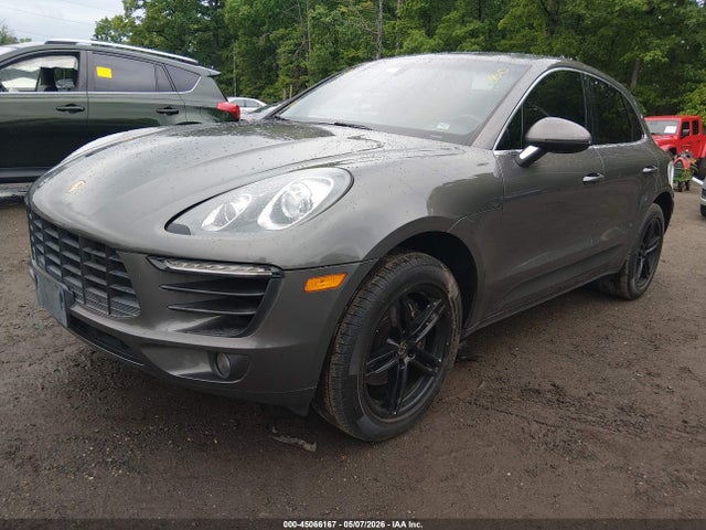 Porsche Macan S