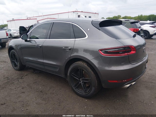 Porsche Macan S