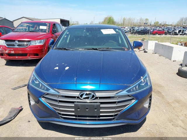 Hyundai ELANTRA Sel