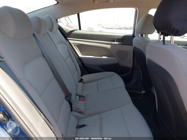 Hyundai ELANTRA Sel