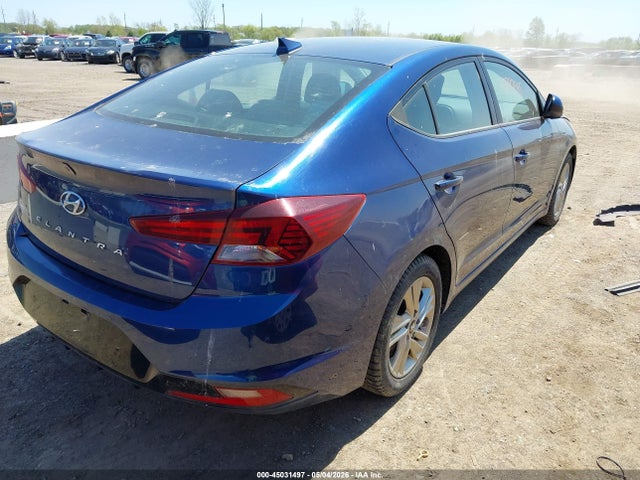 Hyundai ELANTRA Sel