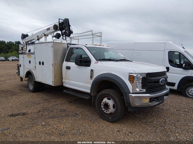 Salvage Ford F-550 Image