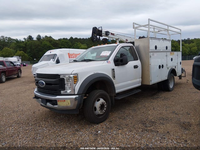 Ford F-550 Xl