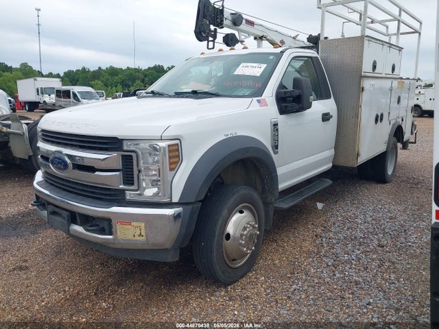 Ford F-550 Xl