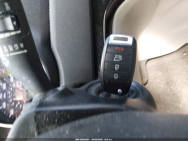 Kia Sedona L