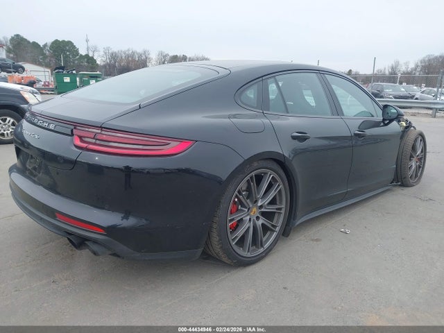 Porsche Panamera Turbo