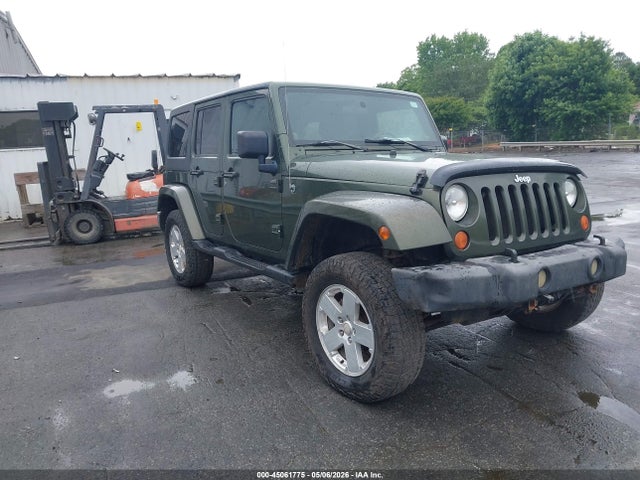 Salvage Jeep Wrangler Image