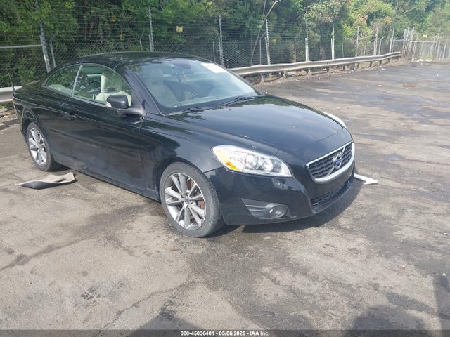 Salvage Volvo C70 Image