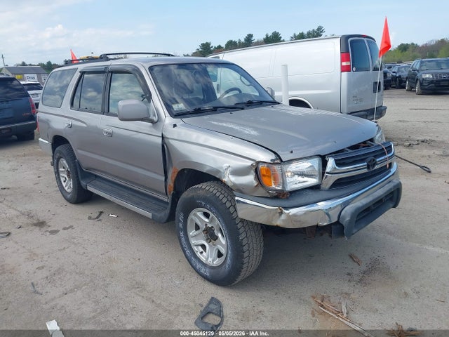 Salvage Toyota 4Runner Image
