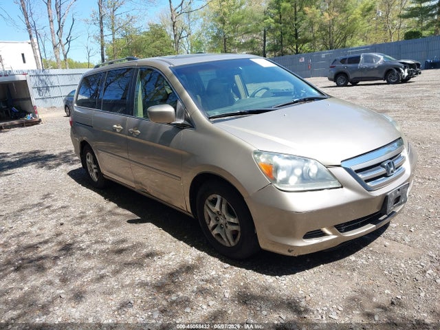 Salvage Honda Odyssey Image