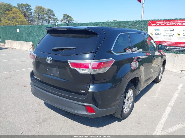 Toyota Highlander Le V6
